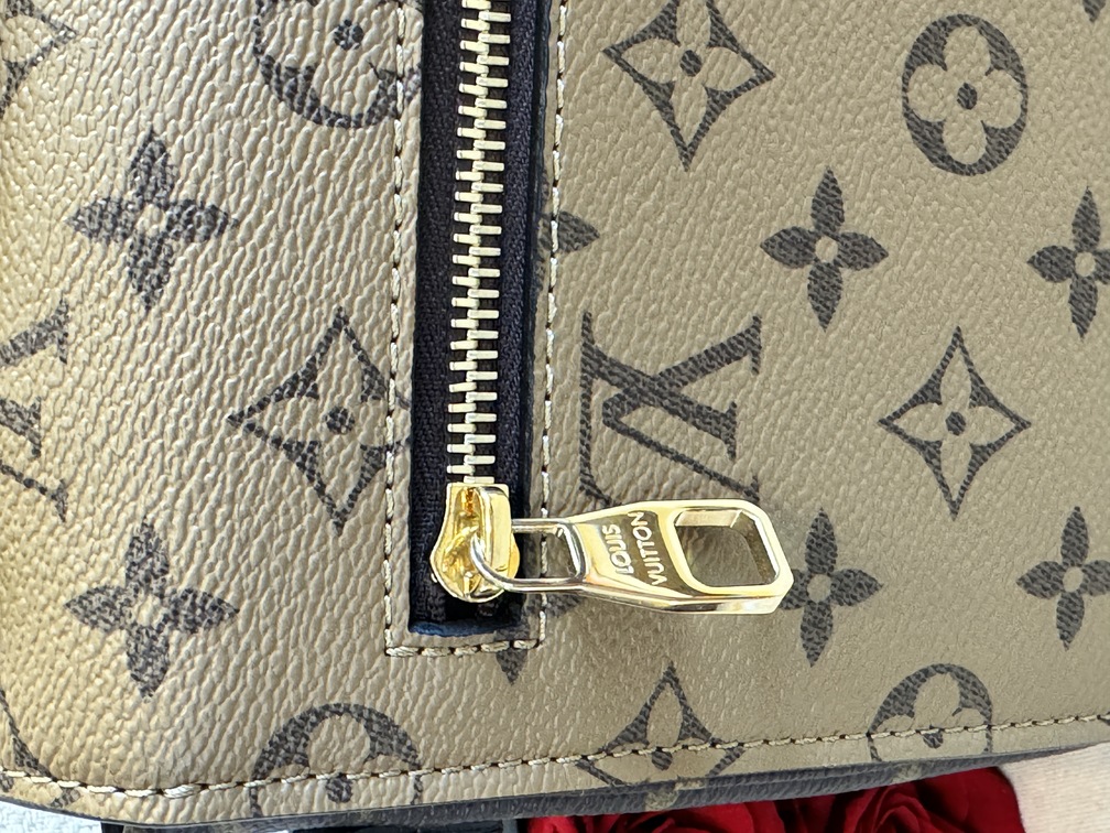 100 Original Louis Vuitton Pochette Metis Monogram Reverse